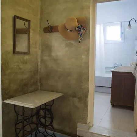 Дом отдыха Skinos House